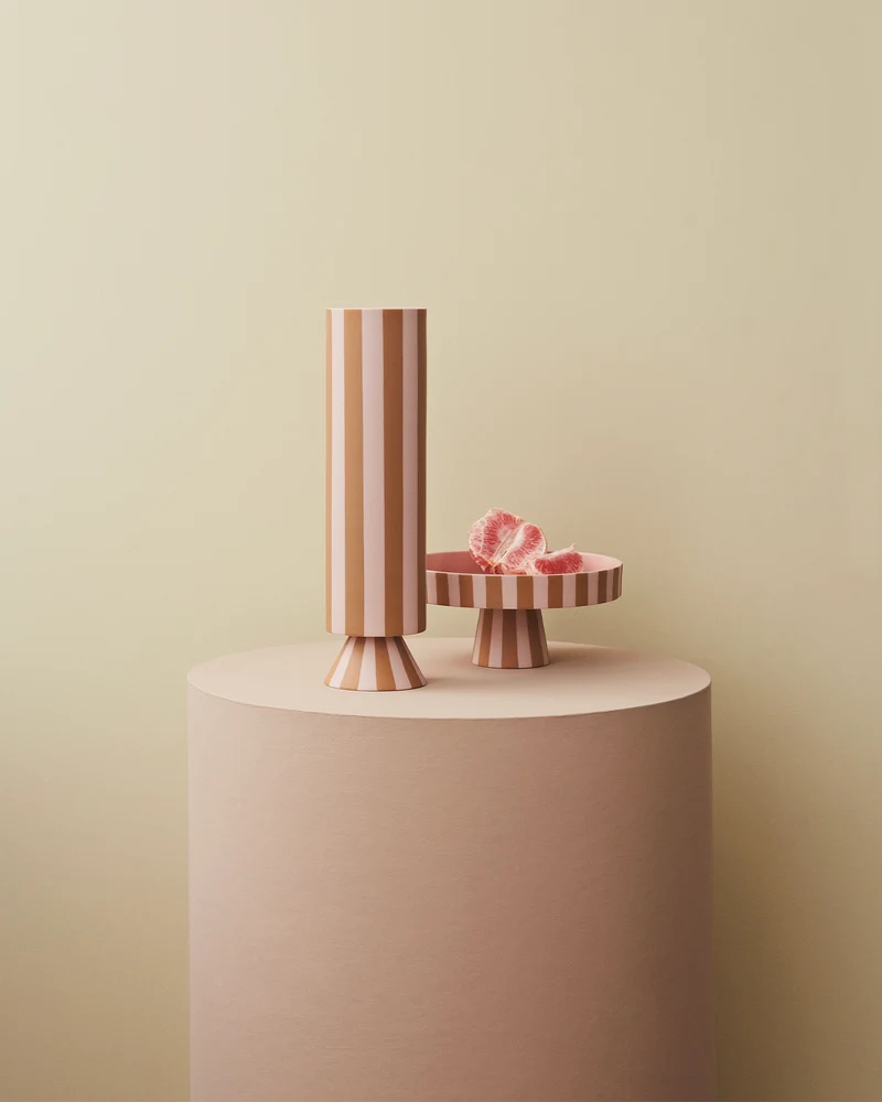 Alzatina piccola in ceramica con strisce rosa Toppu