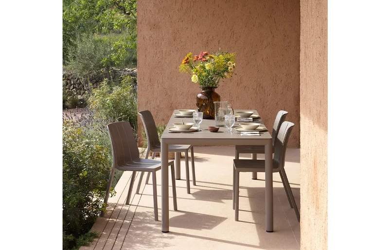 Poltrona "Tiberina Armchair" in polipropilene fiber-glass per giardino, bar e ristorante "Made in Italy"