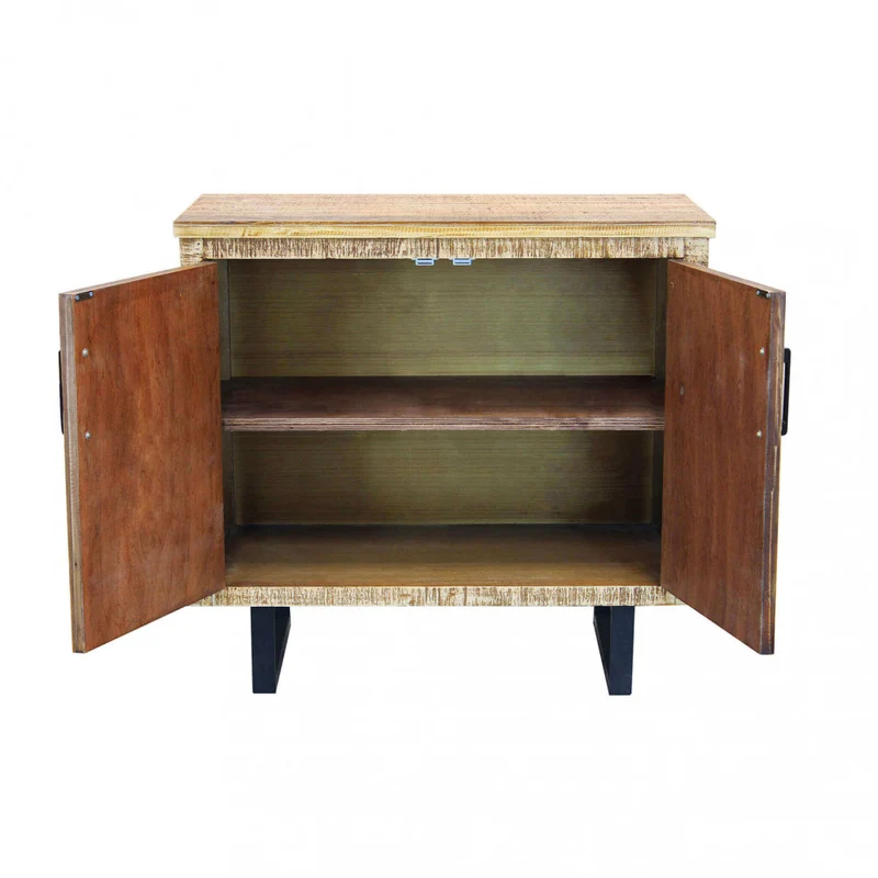 Mobile "Benson" con 3 ante con gambe in metallo nero 135 x 45 x 83 cm