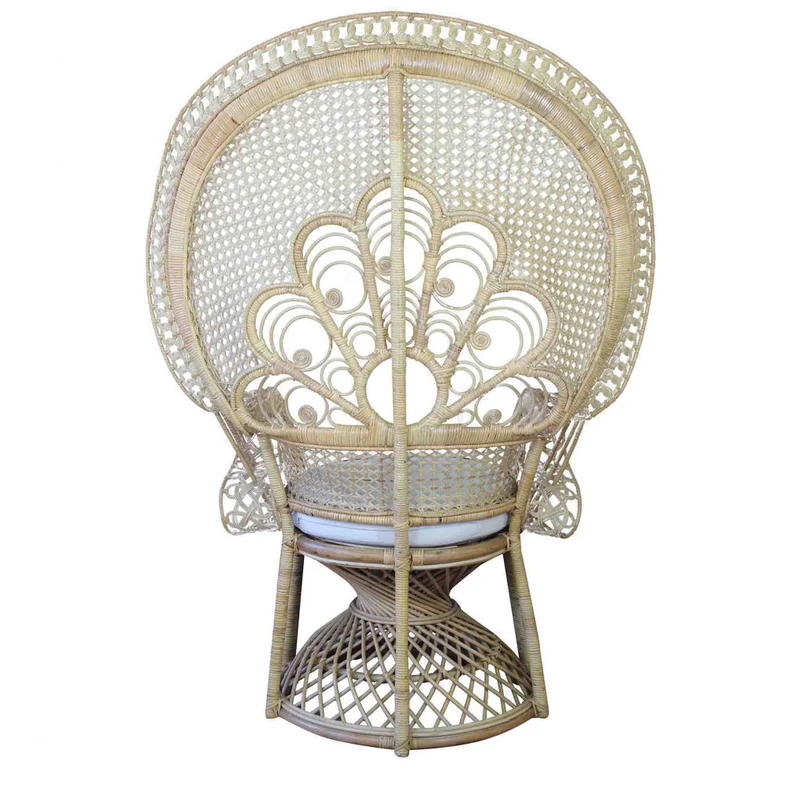 Poltrona Sunrise Esotica: Design a Ventaglio in Fibra Naturale per il Tuo Relax