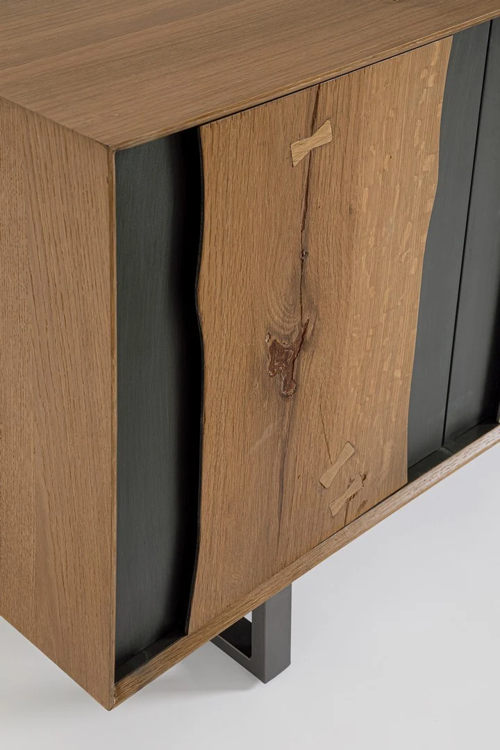 Cassettiera "Garwood" struttura in legno MDF con ante e cassetti