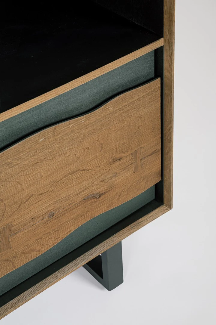 Cassettiera "Garwood" struttura in legno MDF con ante e cassetti