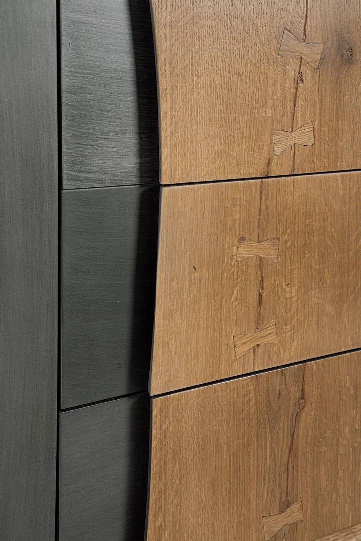 Cassettiera "Garwood" struttura in legno MDF con ante e cassetti