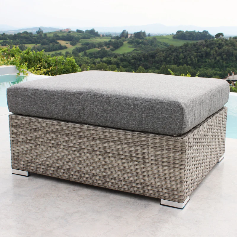 Poggiapiedi Copacabana Grigio: Comfort e Stile Raffinato per l'Outdoor