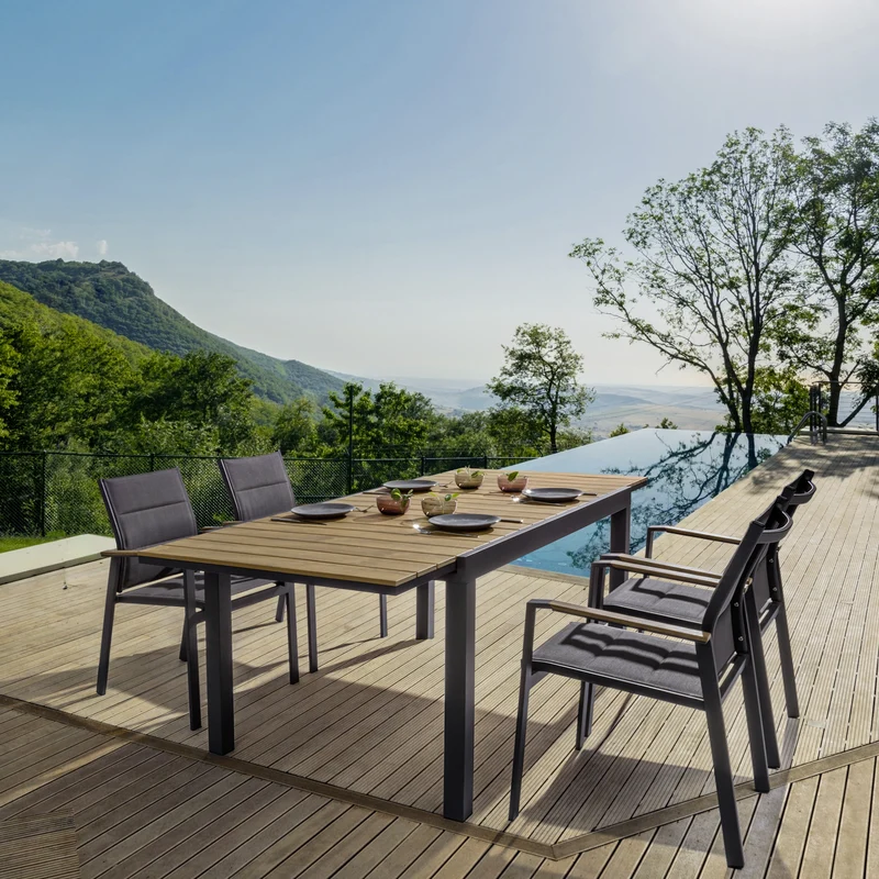 Tavolo allungabile "Elias" in alluminio e polywood da esterno per giardino 140-200 cm