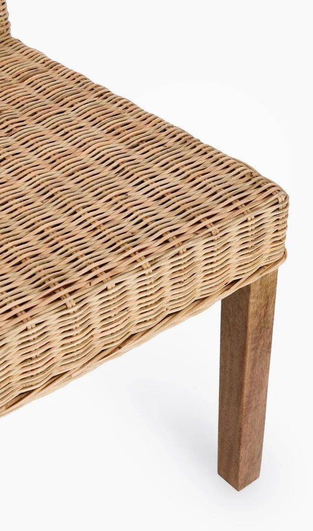 Sedia "Analuz" struttura in legno di mango con intreccio in rattan da interno