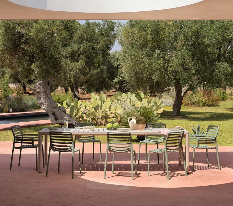 Tavolo allungabile "Tevere" in Polipropilene e alluminio, da giardino "Made In Italy"