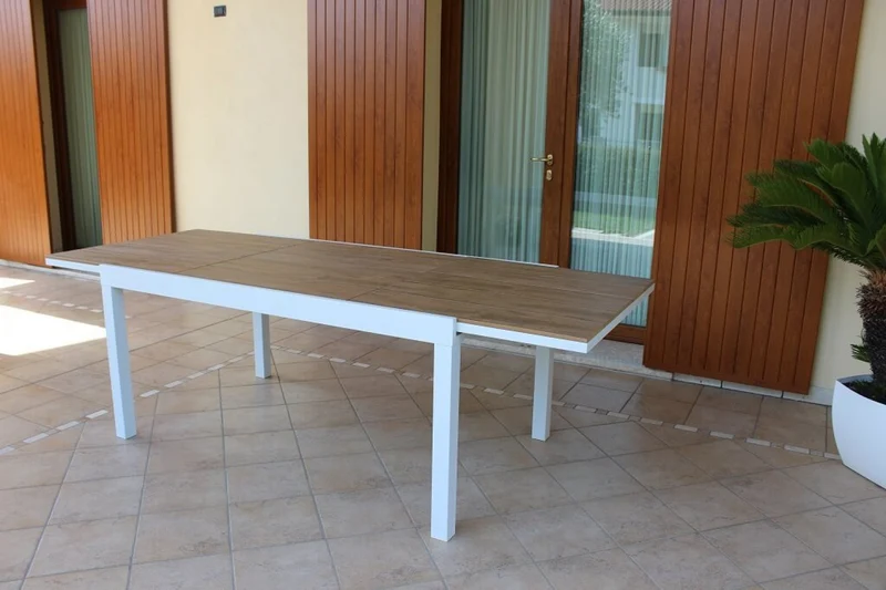 Tavolo da Giardino Cayman Allungabile in Alluminio e Polywood
