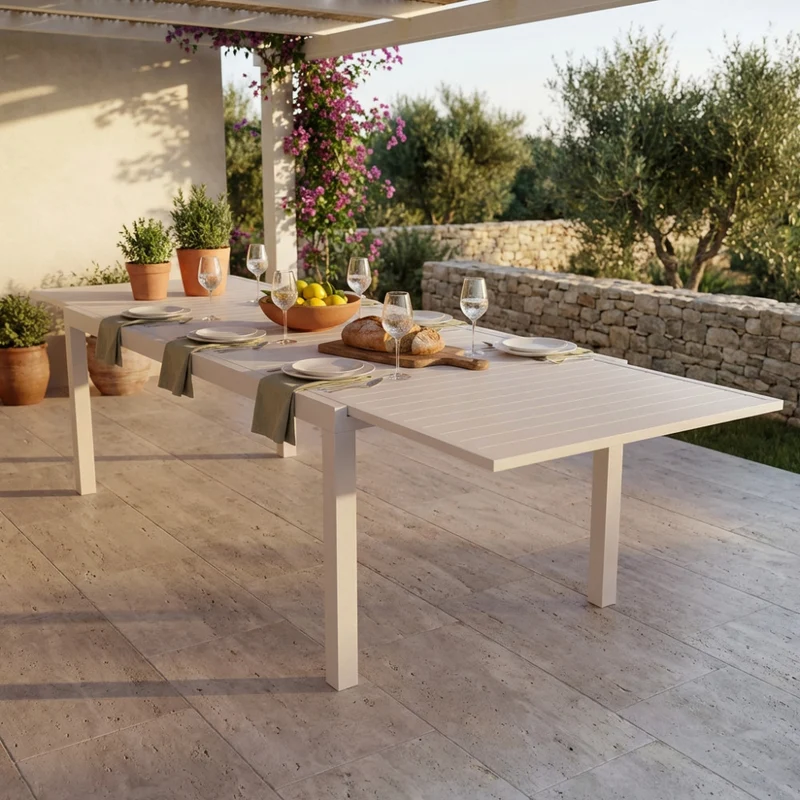 Tavolo da Giardino Cosma in Alluminio Verniciato con Piano a Doghe