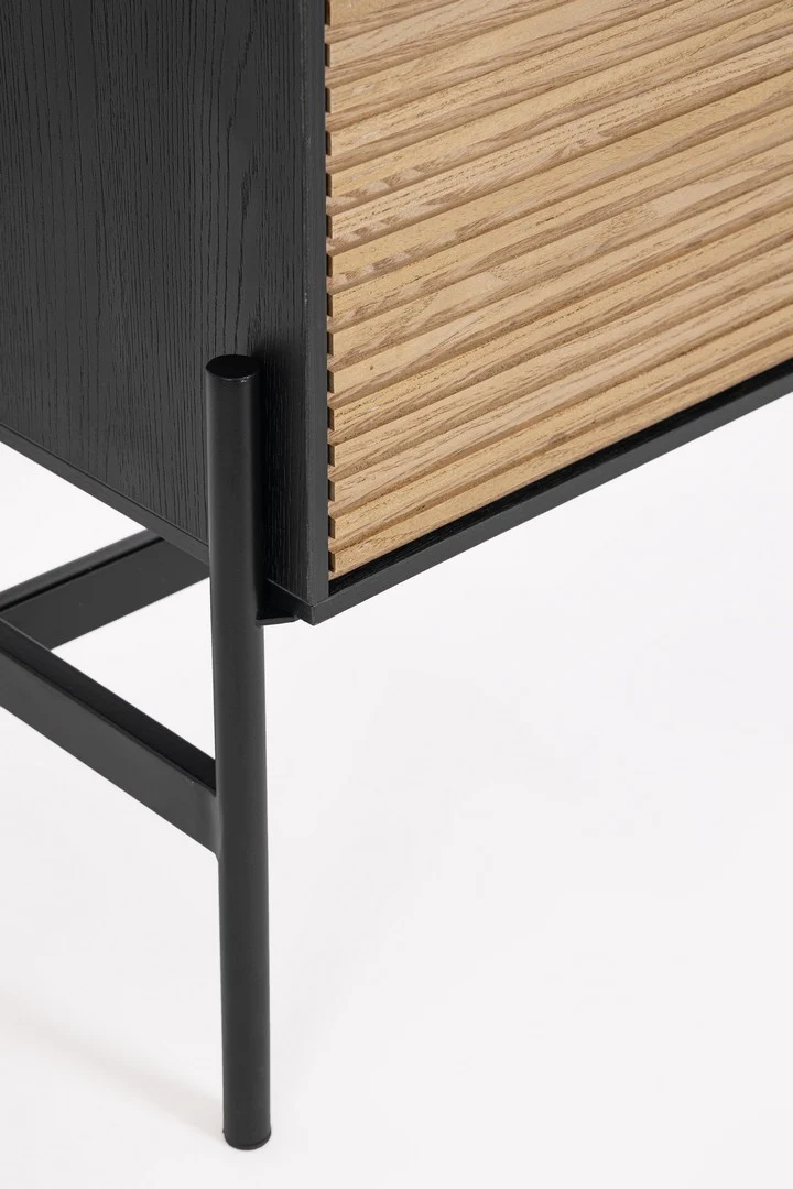 Mobile credenza "Allycia" in mdf-legno di frassino, gambe in acciaio, per interno
