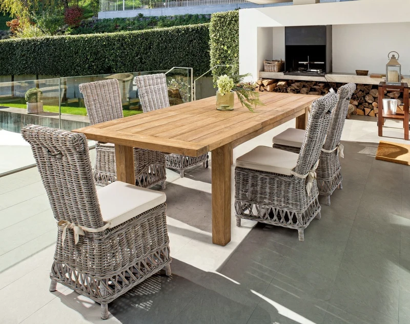 Sedia "Warna" con struttura in rattan, per arredo interno 47 x 55 x h 100 cm
