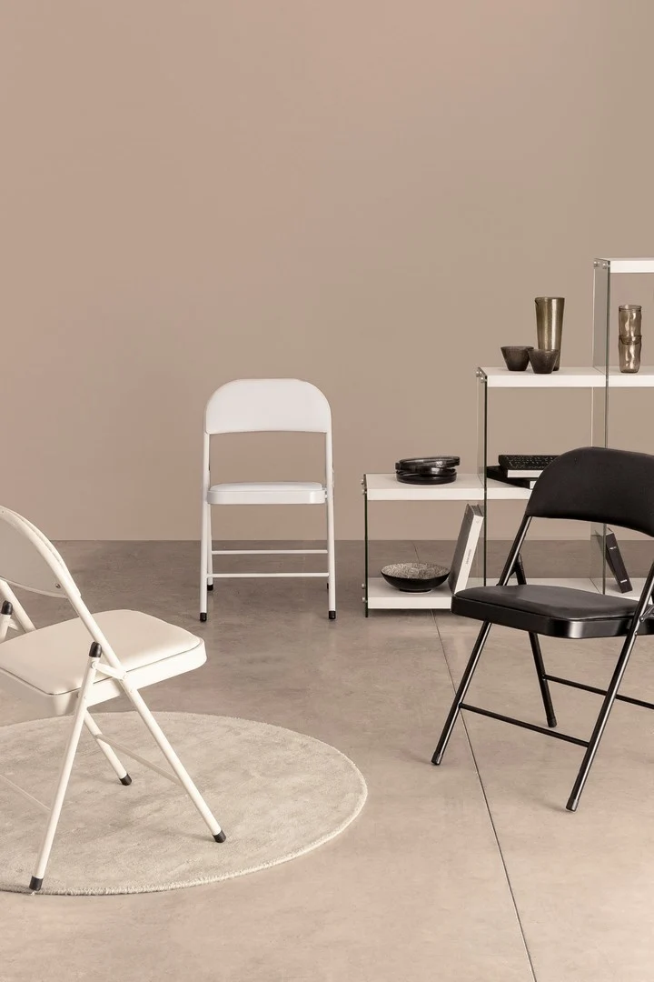 Sedia "Felicity" con struttura in tubolare di acciaio ø22 mm verniciato a polvere (poliestere), per arredo interno 45 x 45 x h 78 cm