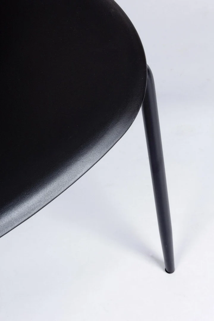 Sedia "Iris" con gambe in tubolare di acciaio verniciato a polvere, per arredo interno 45 x 52 x h 84 cm