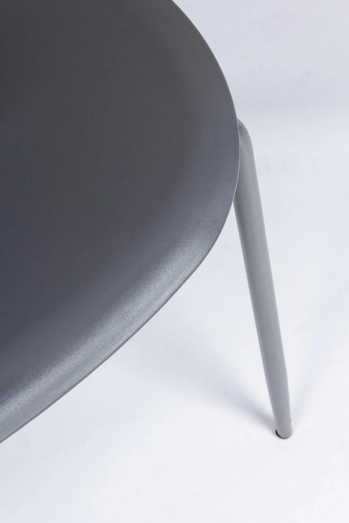 Sedia "Iris" con gambe in tubolare di acciaio verniciato a polvere, per arredo interno 45 x 52 x h 84 cm