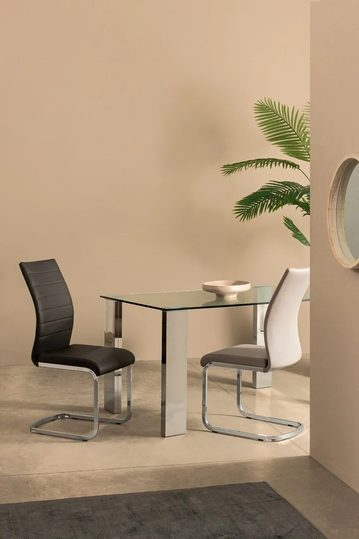Sedia "Myra" con struttura seduta e schienale in compensato, per arredo interno 41 x 60 x h 98 cm