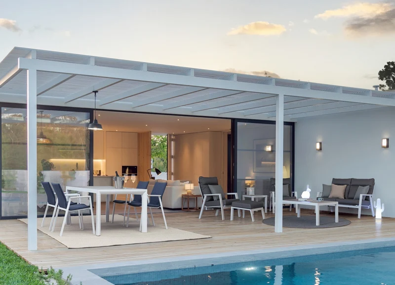 Tavolo rettangolare "Mason" con struttura in alluminio Lunar, piano in ceramica 220 x 100 cm