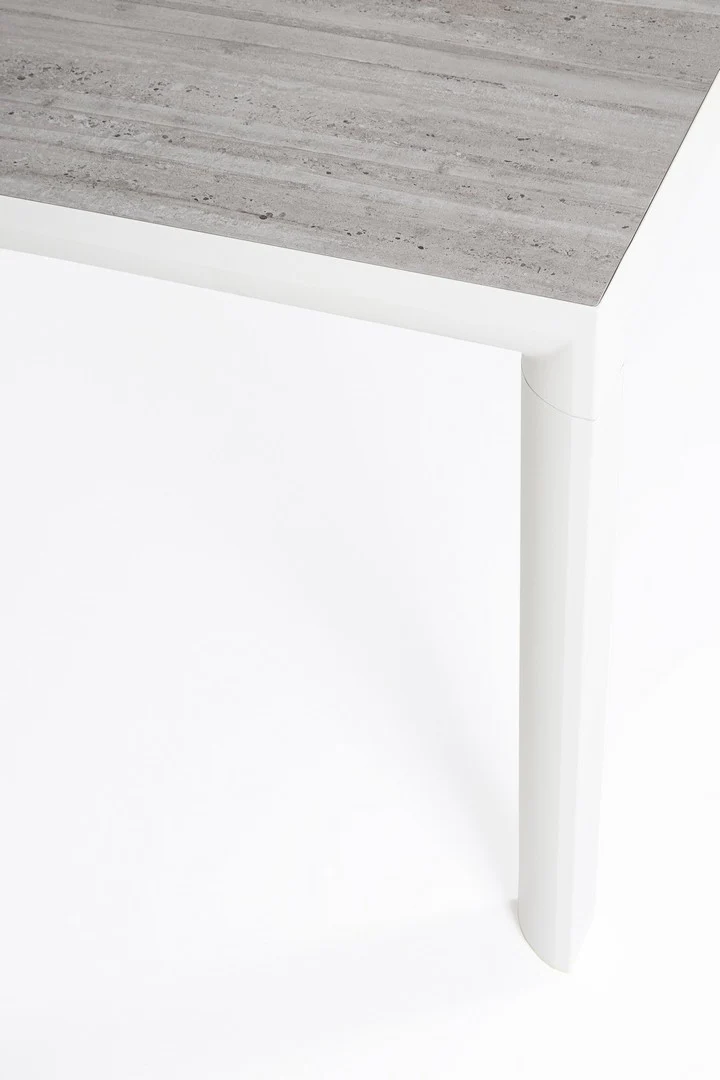 Tavolo rettangolare "Mason" con struttura in alluminio Lunar, piano in ceramica 220 x 100 cm