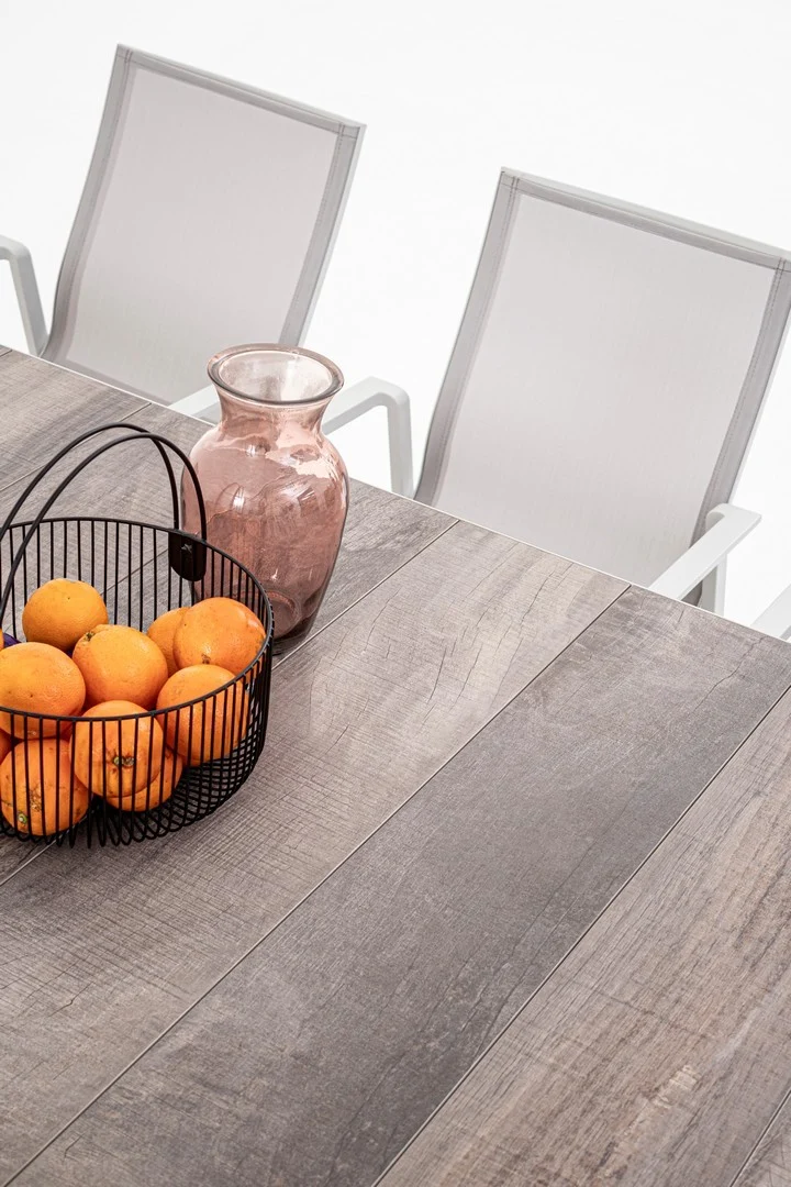 Tavolo rettangolare "Mason" con struttura in alluminio Lunar, piano in ceramica 220 x 100 cm