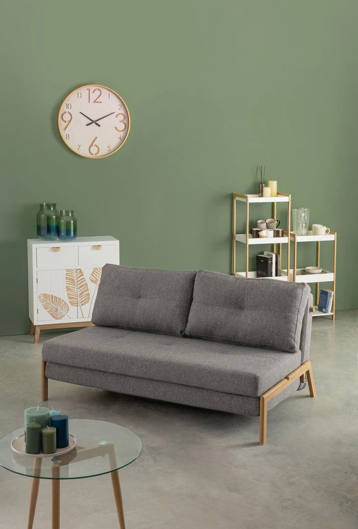 Credenza "Folium", con struttura in abete e mdf, piano e schienale in mdf, stile design