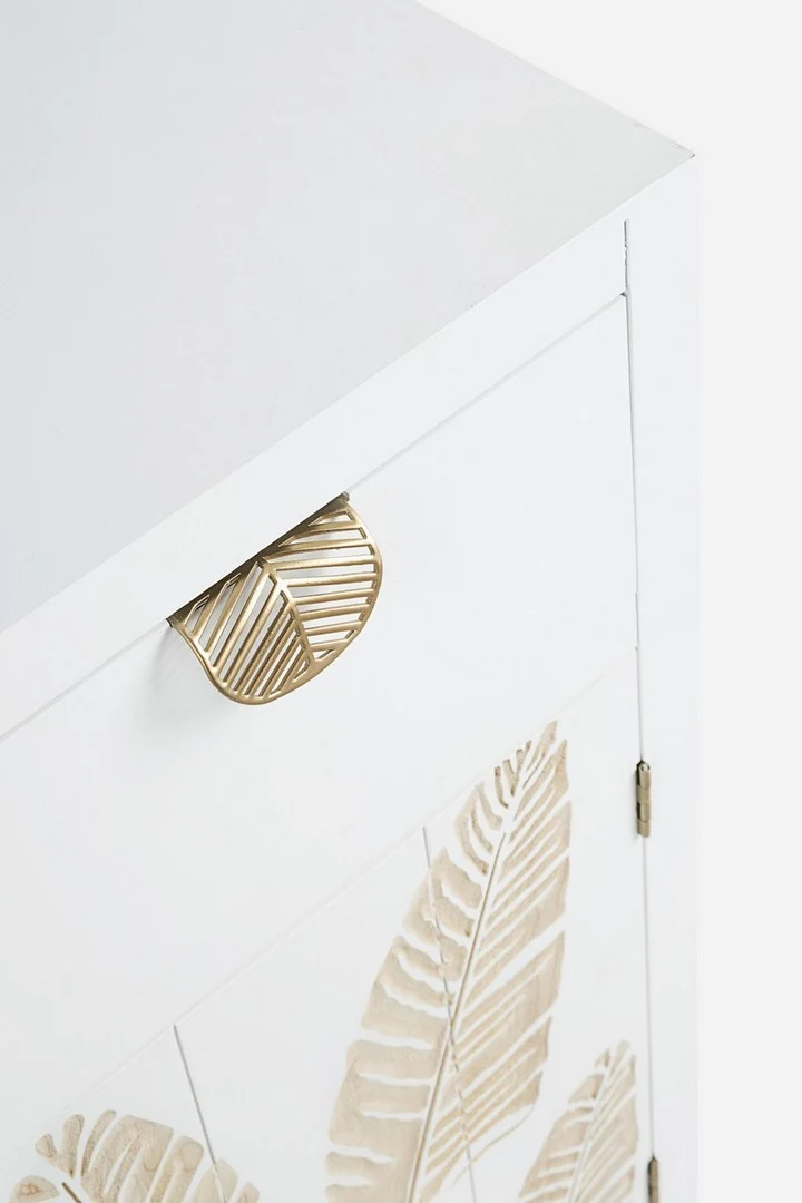 Credenza "Folium", con struttura in abete e mdf, piano e schienale in mdf, stile design