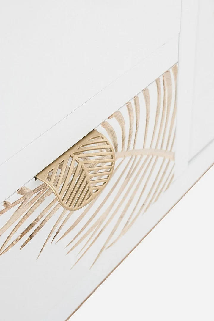 Credenza "Folium", con struttura in abete e mdf, piano e schienale in mdf, stile design