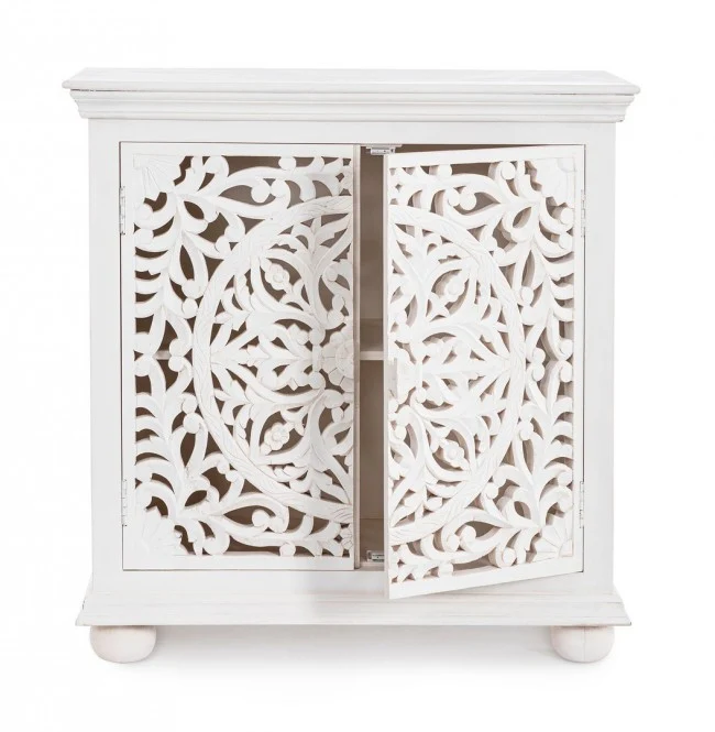 Credenza "Alinta" bianca, struttura in legno di mango, con ante intarsiate a mano, stile fusion