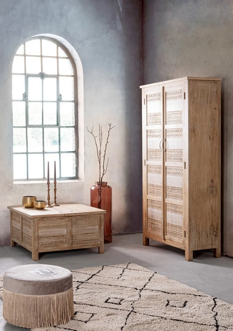 Credenza "Mayra" con struttura in legno di mango, decorazioni a mano, stile naturale