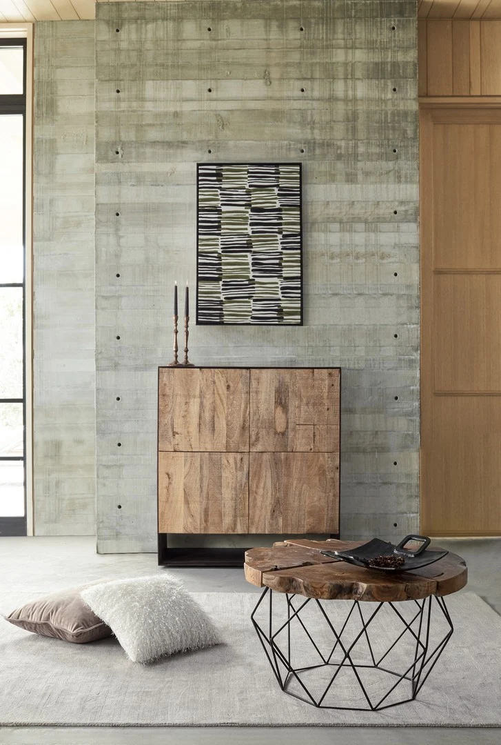 Credenza "Gunter" con struttura in legno di mango, finitura con vernice, stile moderno