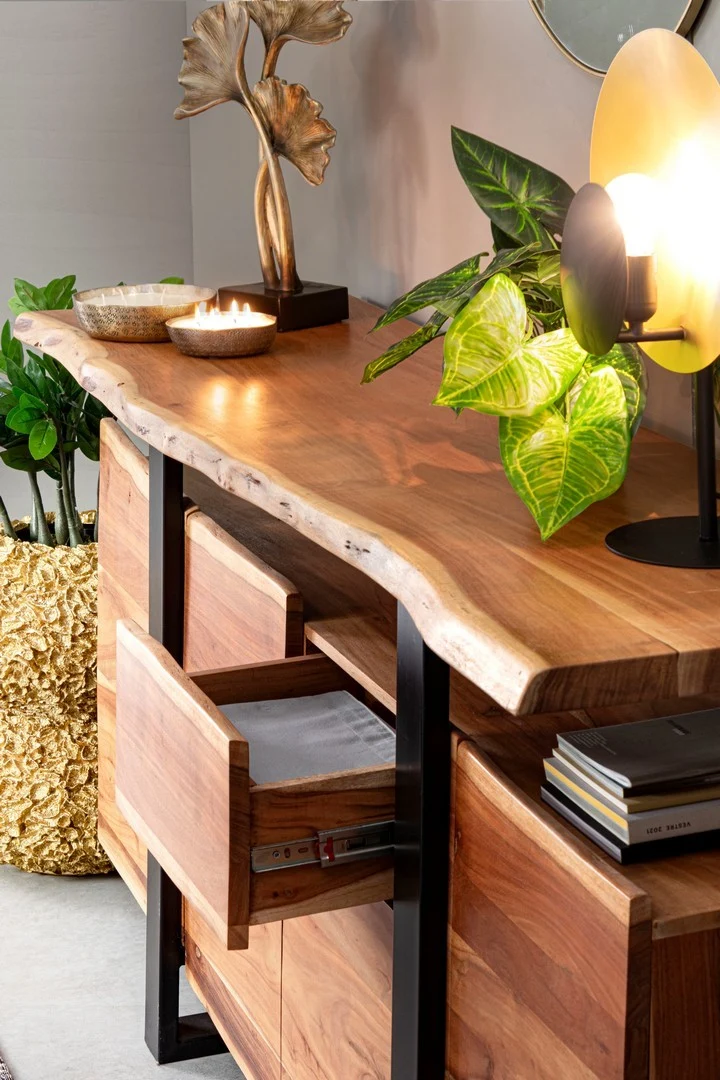 Credenza "Artur", 4 ante e 2 cassetti, struttura in legno di acacia e acciaio, 175 cm