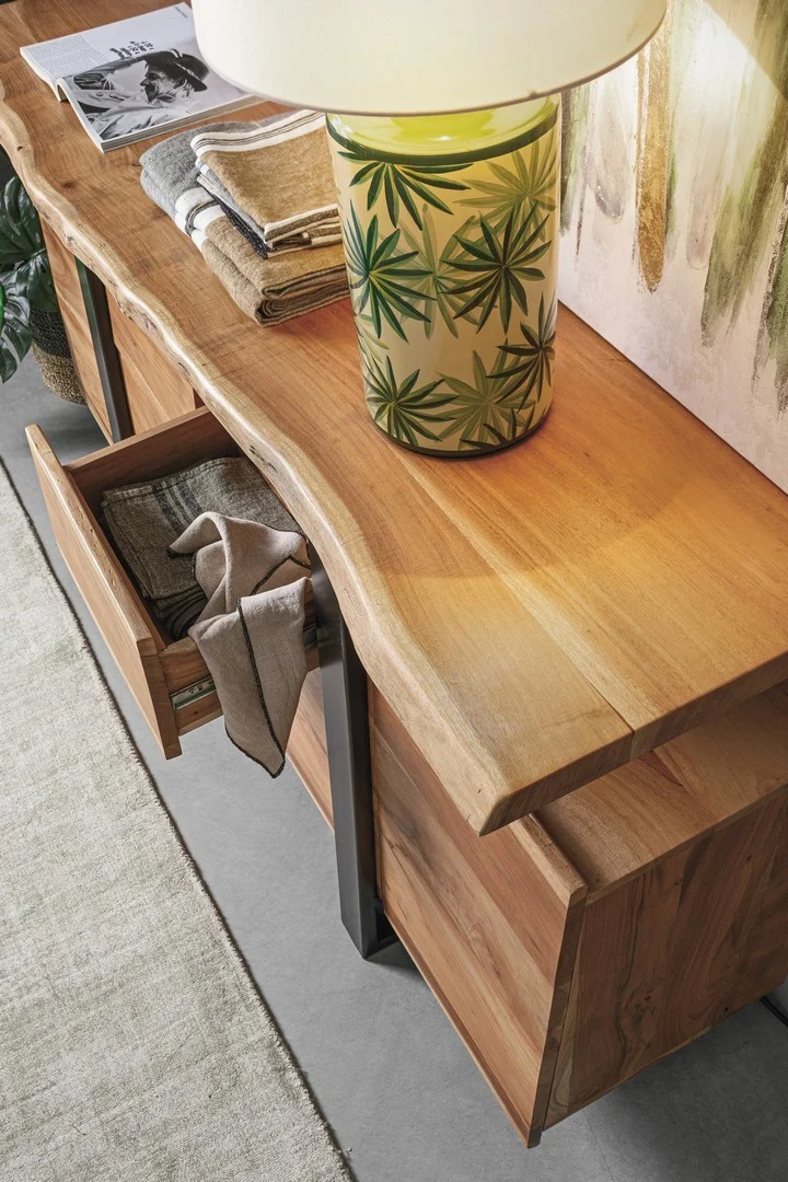 Credenza "Artur", 4 ante e 2 cassetti, struttura in legno di acacia e acciaio, 175 cm