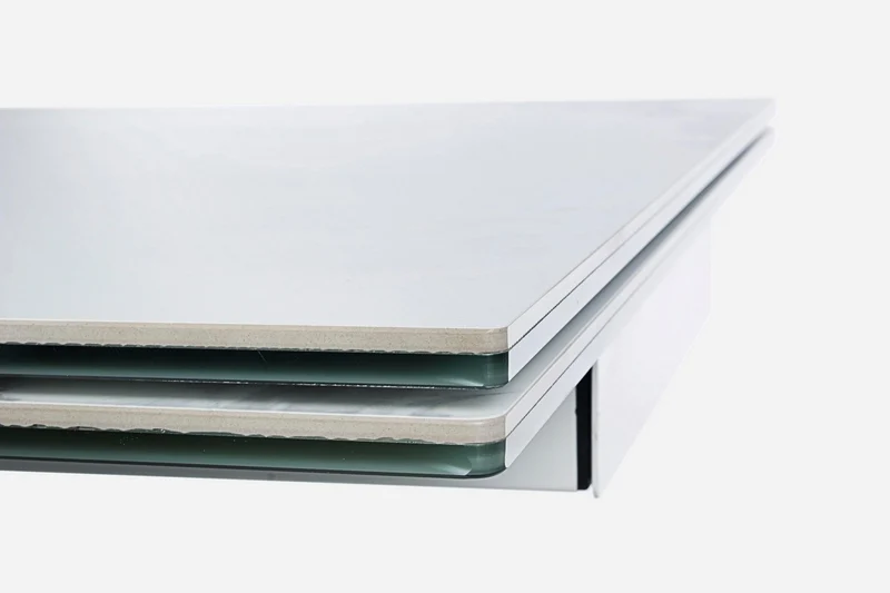 Tavolo Quasar allungabile rettangolare con piano in ceramica con supporto in vetro temperato da 160-240 x 90 cm