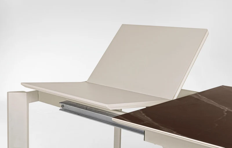 Tavolo "Briva" allungabile rettangolare con piano in ceramica e supporto in mdf