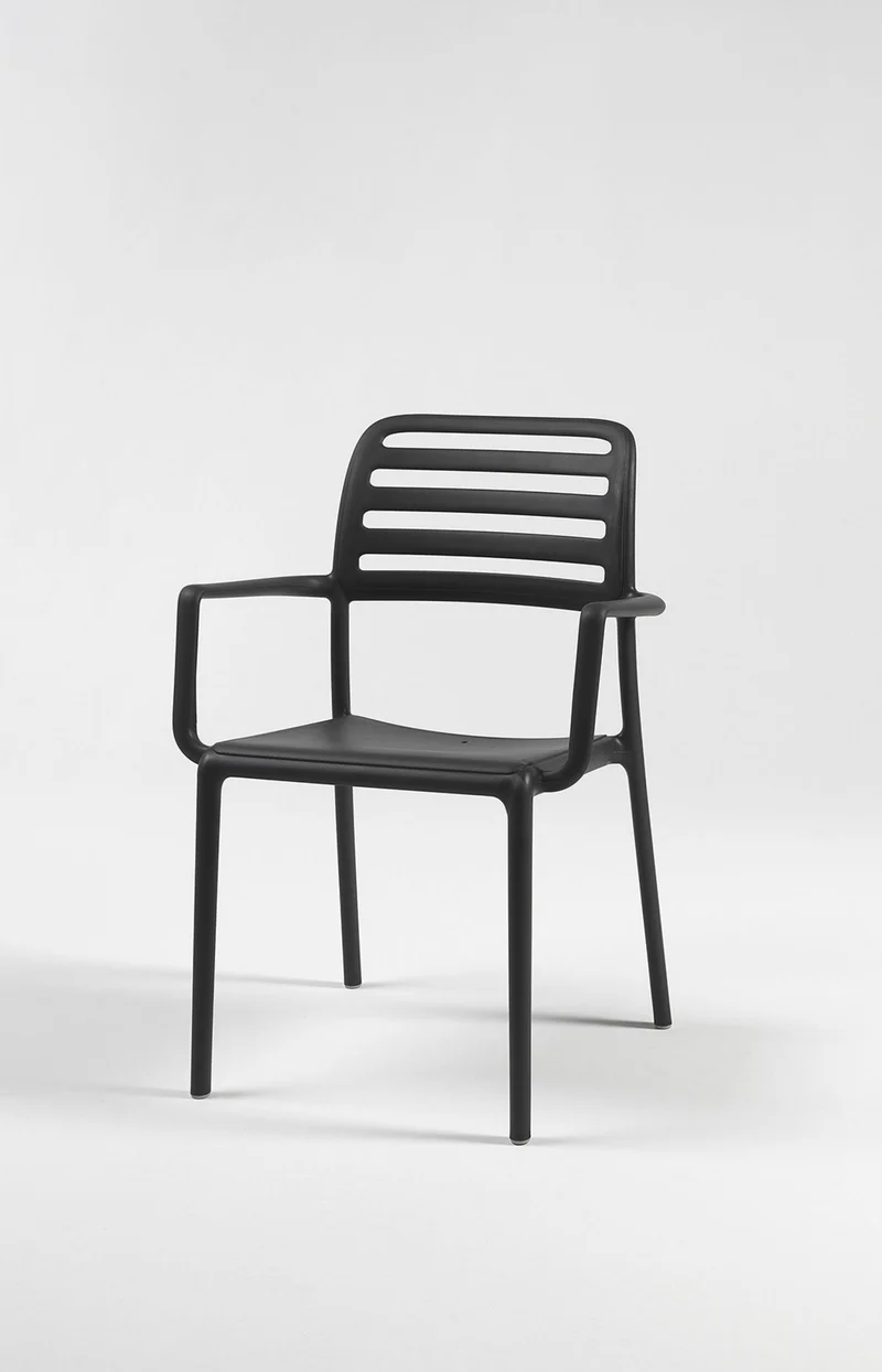 Poltrona "Costa" in fiber-glass per giardino, bar e ristorante "Made in Italy"