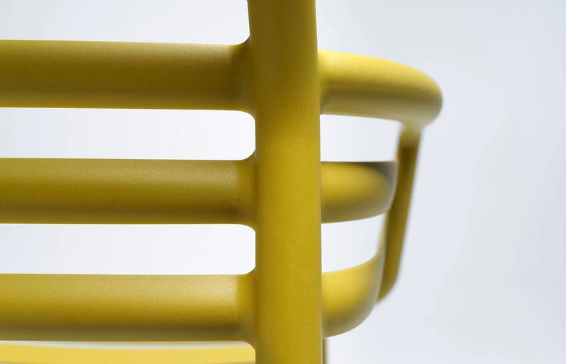 Sedia "Doga Armchair" in polipropilene fiber-glass per giardino, bar e ristorante "Made in Italy"