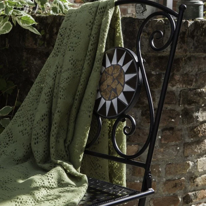Set "Mosaico" Tavolino tondo con poltrone e decoro in ceramica ed acciaio verniciato a polvere per giardino veranda