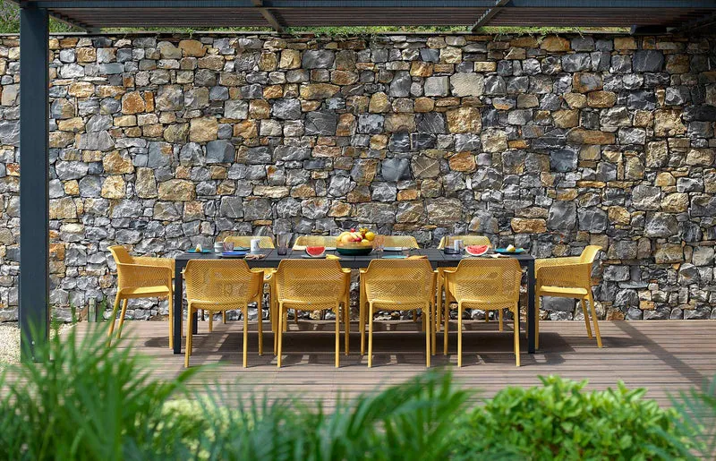 Poltrona "Net" in polipropilene fiber-glass da giardino, bar e ristorante "Made in Italy"