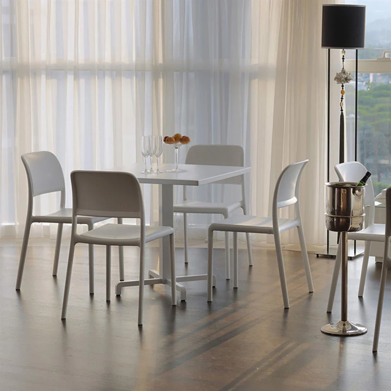 Sedia "Riva Bistrot" in polipropilene fiber-glass per giardino, bar e ristorante "Made in Italy"