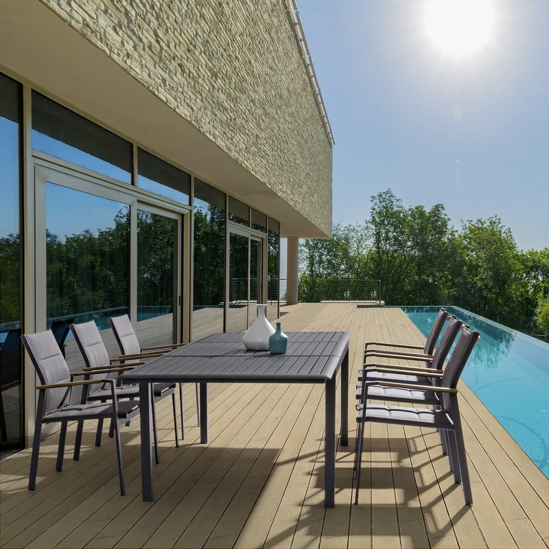 Sedia poltrona "Kubik" da esterno giardino in alluminio verniciato a polvere con dettagli in legno