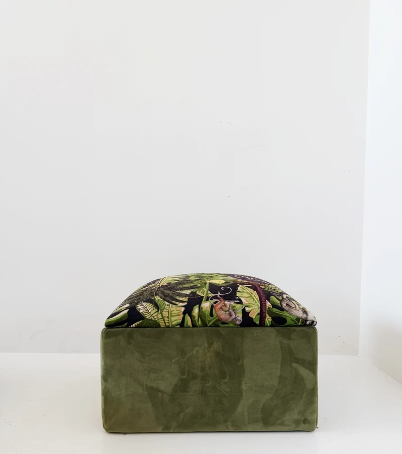 Pouf verde con fantasia jungle