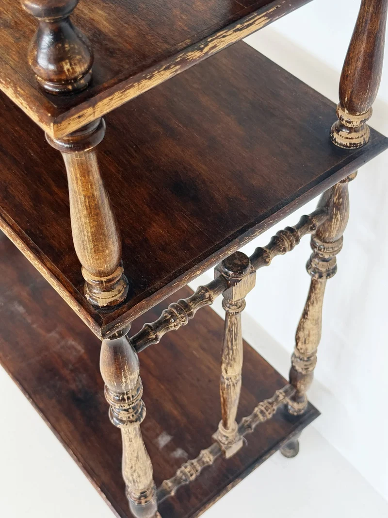 Étagère vittoriana inglese in legno massello, fine XIX secolo