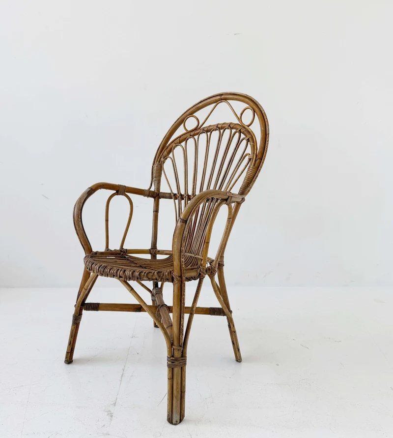 sedia in vimini e rattan degli anni '60