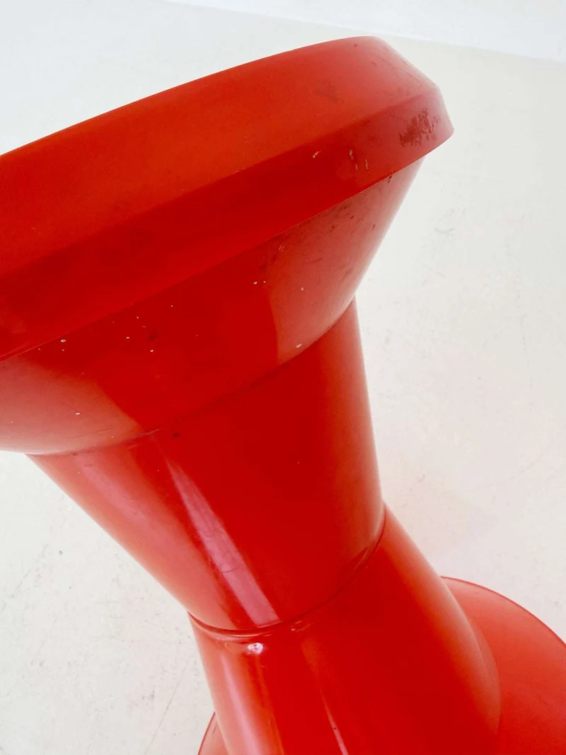 Sgabello/Tavolino Giganplast Pop Arancione – Italia, anni '70