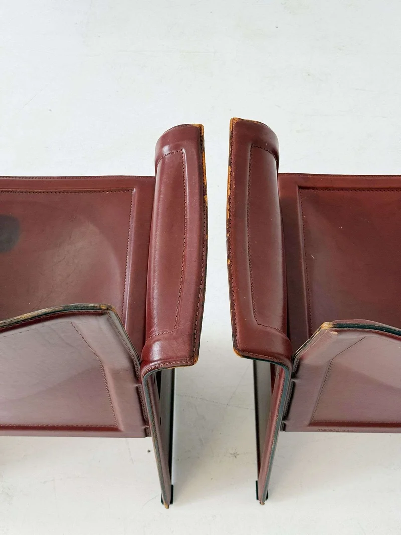 Set di quattro poltrone Matteo Grassi in pelle bordeaux, anni '80