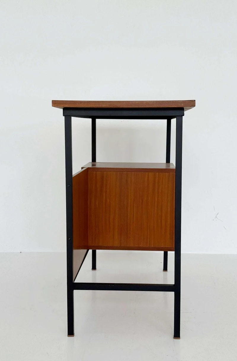 Scrivania modernista con cassettiera sospesa e piano verde, anni '60