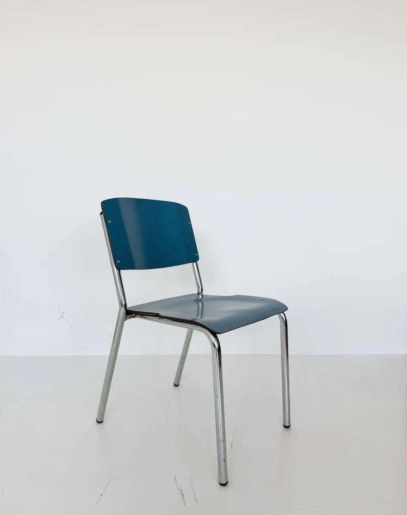 Sedia in Formica blu e metallo cromato