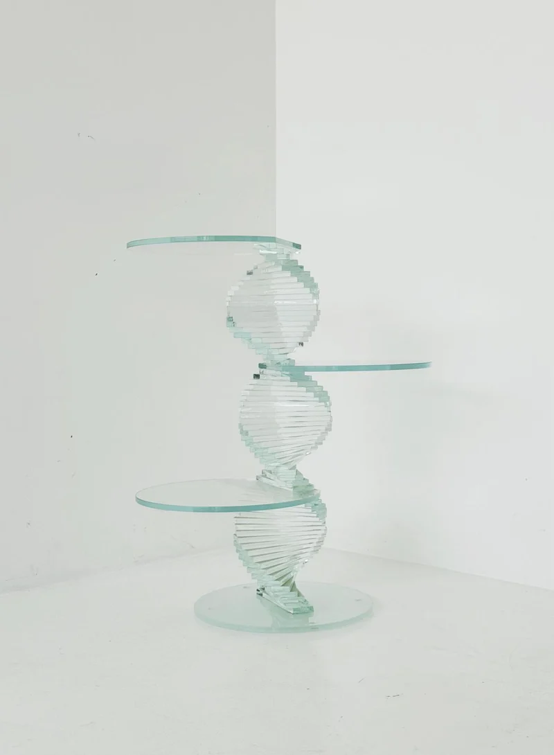 Tavolino scultoreo in vetro laminato - Anni '70/'80