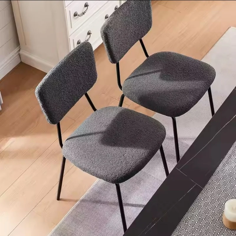 Set 4 Sedie Sala da Pranzo Imbottite Impilabili Bouclè 44x44x83 cm