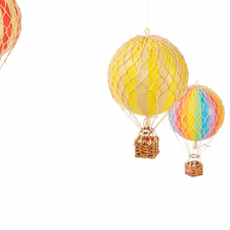 Authentic Models Mobile Flying in the Skies Primary, Hängedekoration, Ballons, Rattan, Papier, PP-Kunststoff, AP128