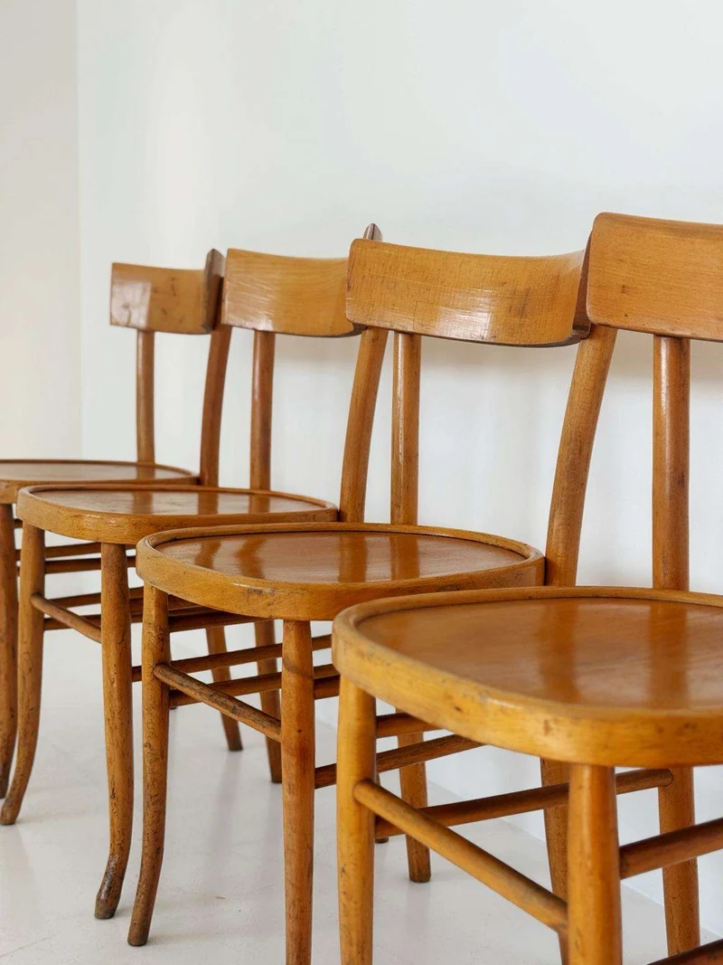 Set di 4 sedie vintage in legno – design metà Novecento