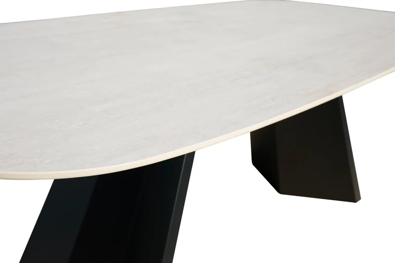 Tavolo da pranzo in ceramica beige con gambe nere per 8 persone ZELLY